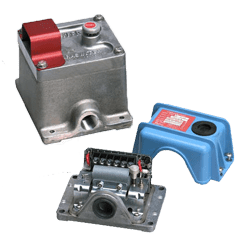 Model 375A vibration switches with start and monitoring delay for hazardous locations

