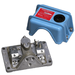 Model 368 pneumatic vibration switch